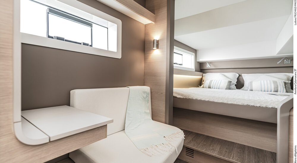 Photo of the owner's suite Aventura Sail 37 by IMACIS. Suite propriétaire. Copyright Ludovic Fruchaud